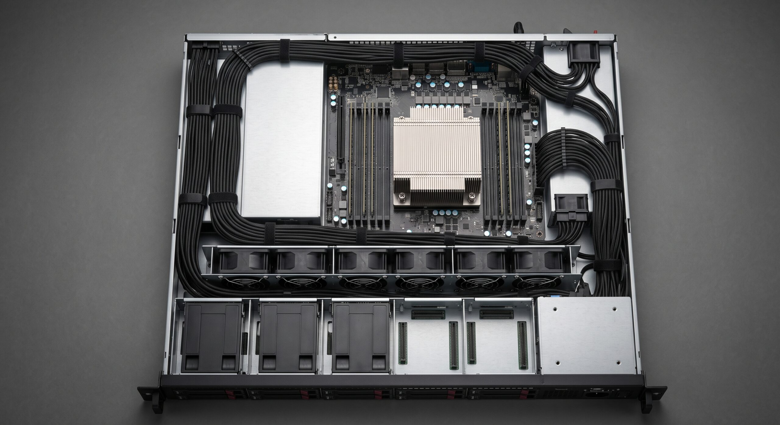 rackmount server open